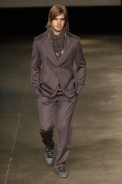 desfiles-alexandreherchcovichmen-spinverno2004rtw-127