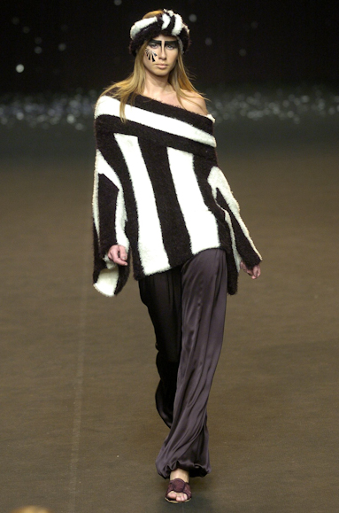 desfiles-andrelima-spinverno2004rtw-102
