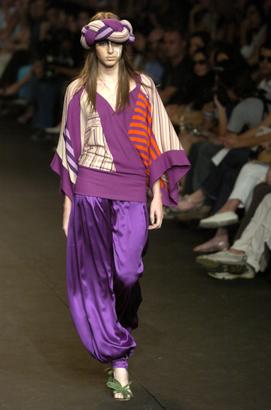desfiles-andrelima-spinverno2004rtw-116