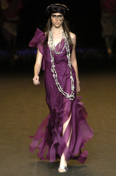 desfiles-andrelima-spinverno2004rtw-117