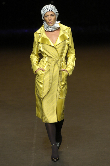 desfiles-andrelima-spinverno2004rtw-120