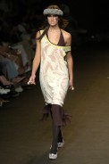 desfiles-andrelima-spinverno2004rtw-127