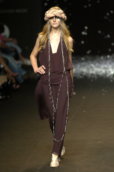 desfiles-andrelima-spinverno2004rtw-130