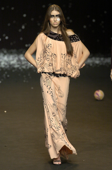 desfiles-andrelima-spinverno2004rtw-132