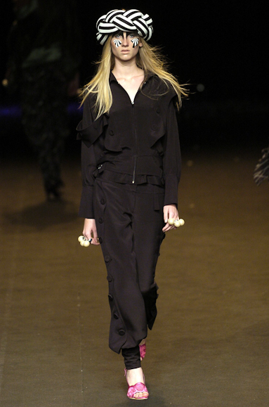 desfiles-andrelima-spinverno2004rtw-141