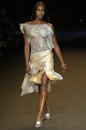 desfiles-andrelima-spinverno2004rtw-144