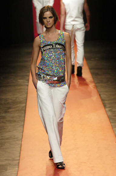 desfiles-eduardosuppes-spinverno2004rtw-102