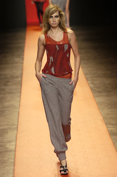 desfiles-eduardosuppes-spinverno2004rtw-115