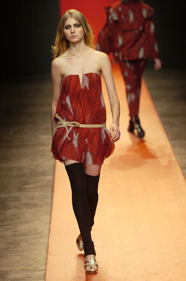 desfiles-eduardosuppes-spinverno2004rtw-120