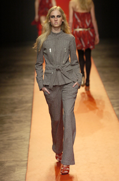desfiles-eduardosuppes-spinverno2004rtw-121