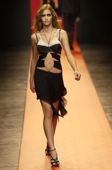 desfiles-eduardosuppes-spinverno2004rtw-129