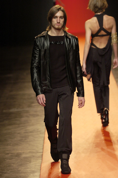 desfiles-eduardosuppes-spinverno2004rtw-131