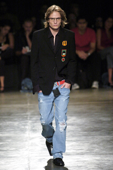 desfiles-fausehatenmen-spinverno2004rtw-121
