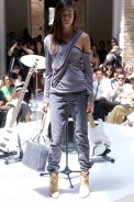 desfiles-lorenzomerlino-spinverno2004rtw-105