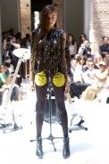 desfiles-lorenzomerlino-spinverno2004rtw-110