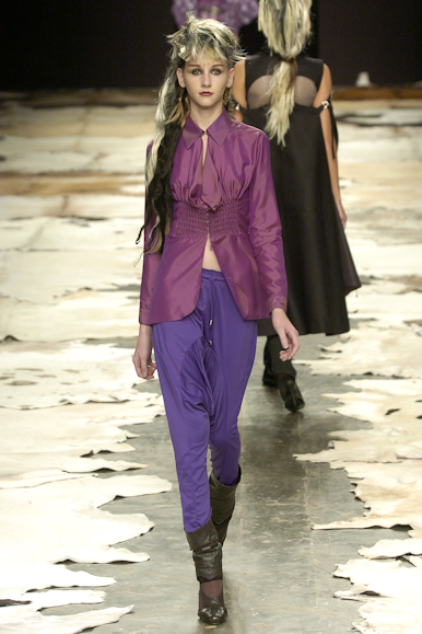 desfiles-mareunitschke-spinverno2004rtw-111