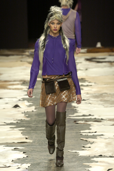desfiles-mareunitschke-spinverno2004rtw-114