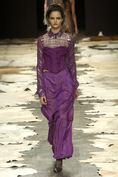 desfiles-mareunitschke-spinverno2004rtw-121