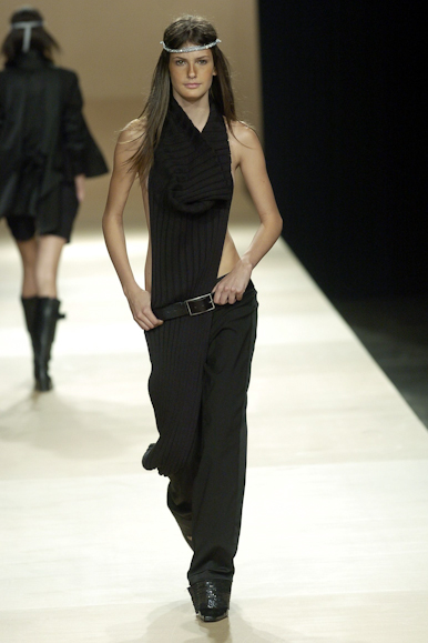 desfiles-uma-spinverno2004rtw-102