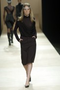 desfiles-uma-spinverno2004rtw-104