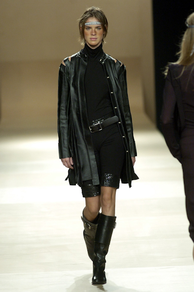 desfiles-uma-spinverno2004rtw-105