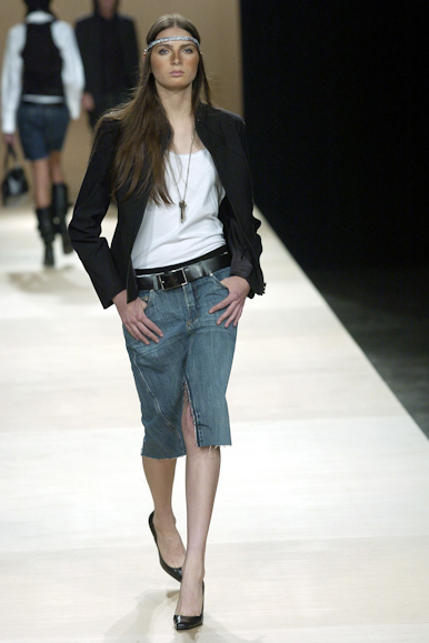 desfiles-uma-spinverno2004rtw-112