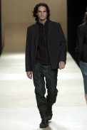 desfiles-uma-spinverno2004rtw-113