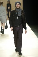 desfiles-uma-spinverno2004rtw-120