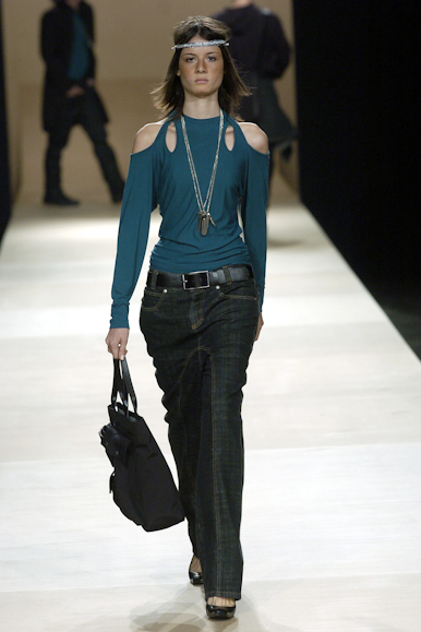 desfiles-uma-spinverno2004rtw-123