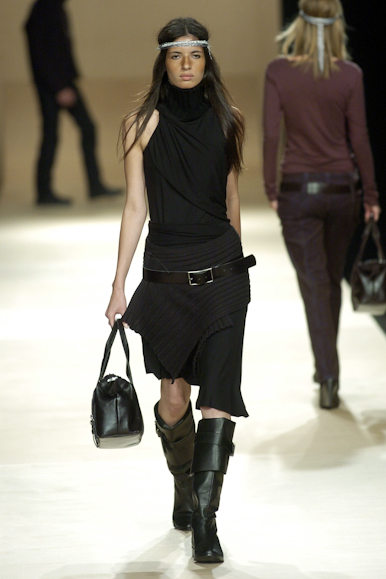 desfiles-uma-spinverno2004rtw-134