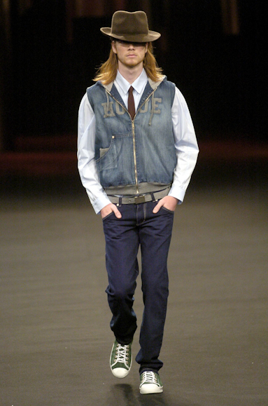 desfiles-vrom-spinverno2004rtw-106