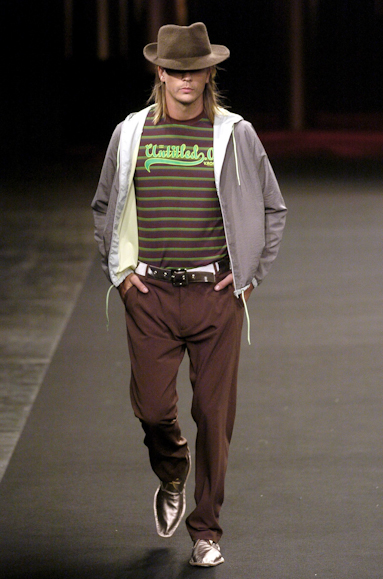 desfiles-vrom-spinverno2004rtw-115