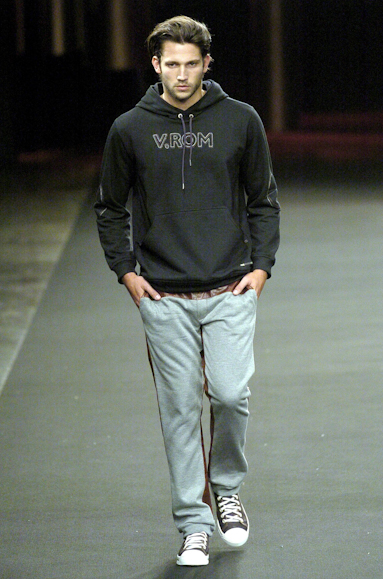desfiles-vrom-spinverno2004rtw-121
