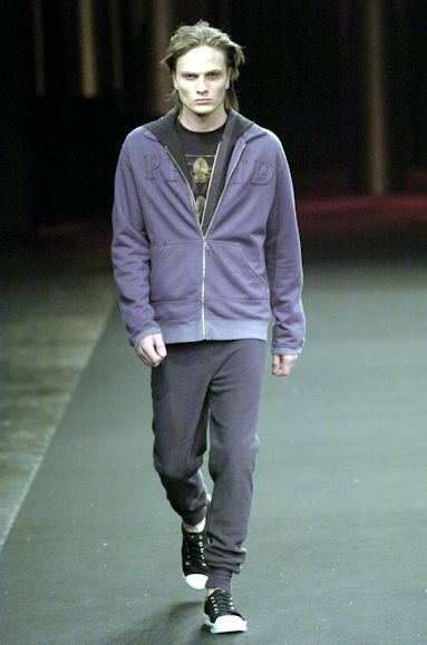 desfiles-vrom-spinverno2004rtw-127