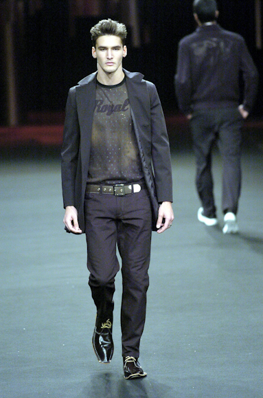 desfiles-vrom-spinverno2004rtw-134