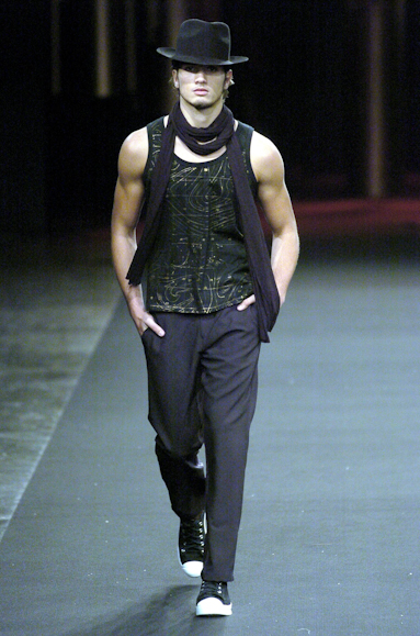 desfiles-vrom-spinverno2004rtw-139