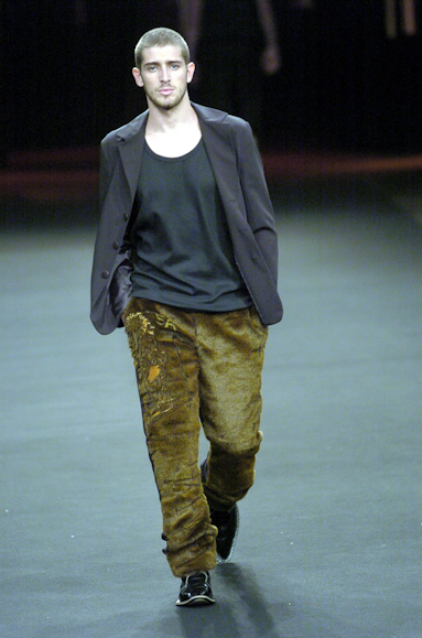 desfiles-vrom-spinverno2004rtw-140