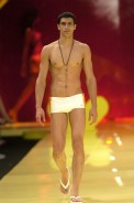 desfiles-blueman-rioverao2005rtw-116