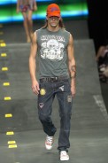 desfiles-colcci-rioverao2005rtw-119