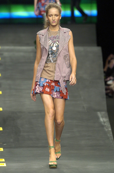 desfiles-colcci-rioverao2005rtw-120