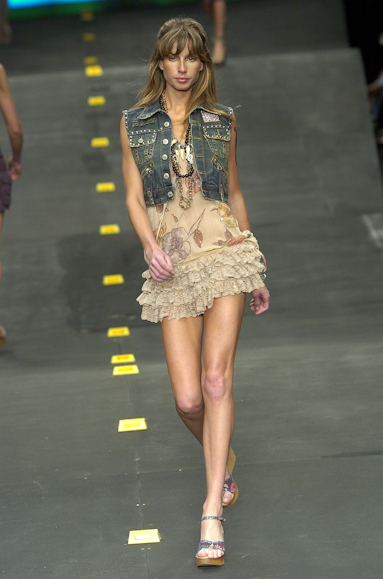 desfiles-colcci-rioverao2005rtw-136