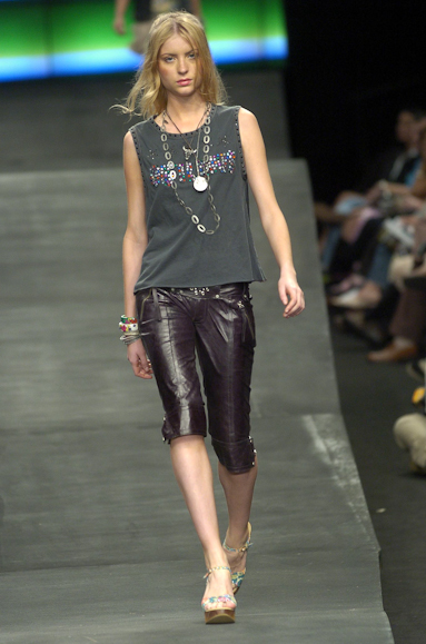 desfiles-colcci-rioverao2005rtw-143