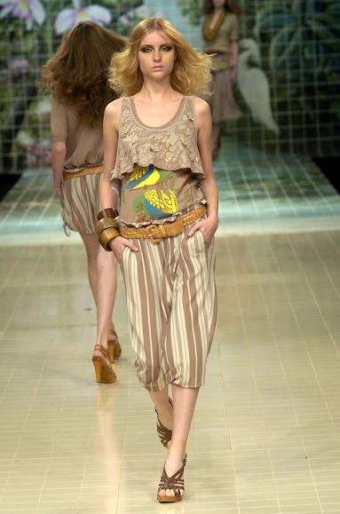 desfiles-coven-rioverao2005rtw-104