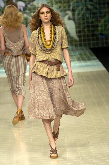desfiles-coven-rioverao2005rtw-105