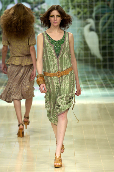 desfiles-coven-rioverao2005rtw-106