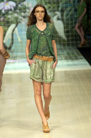 desfiles-coven-rioverao2005rtw-110
