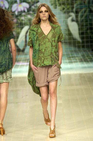 desfiles-coven-rioverao2005rtw-111