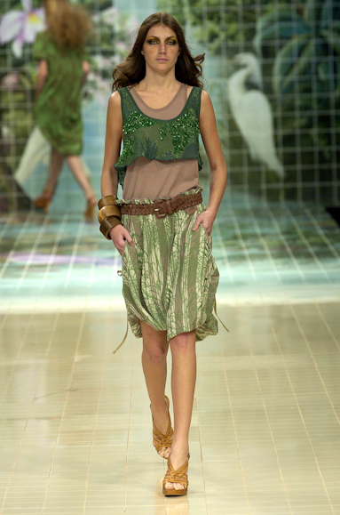 desfiles-coven-rioverao2005rtw-113
