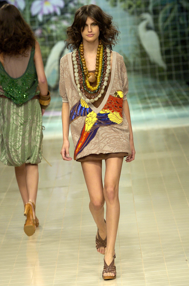desfiles-coven-rioverao2005rtw-114