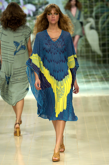 desfiles-coven-rioverao2005rtw-119